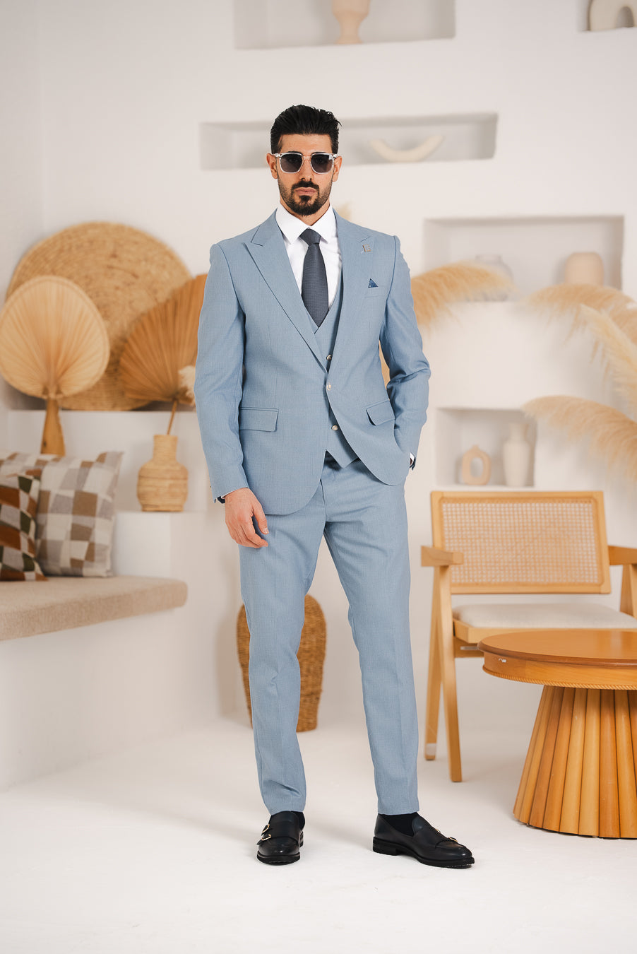 Costum Barbatesc, 3 piese, Sacou, Vesta si Pantalon, Textura Punctata, Bleu Deschis PG0004