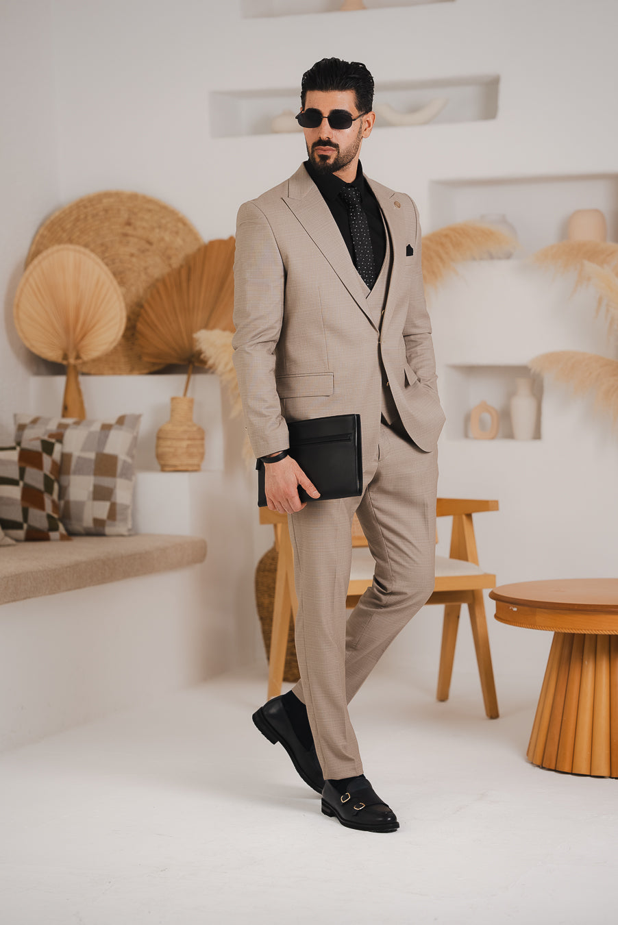 Costum Barbatesc, 3 piese, Sacou, Vesta si Pantalon, Textura Punctata, Cappuccino Deschis PG0012