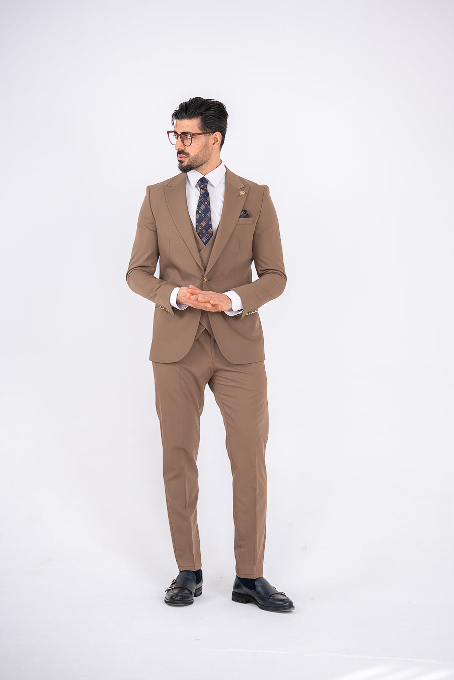 Costum Barbatesc, 3 piese, Sacou, Vesta si Pantalon, material elastic, Caramel PG0040