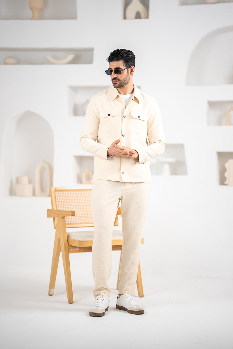 Costum Barbatesc, 2 piese, Sacou si Pantaloni, Material Grofat Lycra, Nasturi din Plastic, Nude PG0123