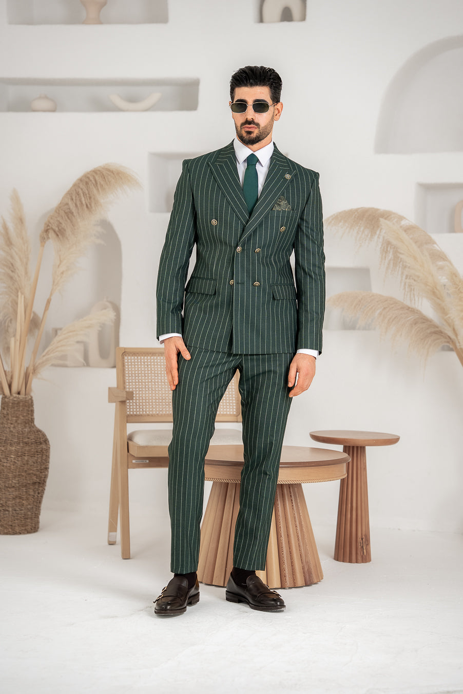 Costum Barbatesc, 2 piese, Sacou si pantalon, Material Texturat, Nasturi Aurii, Verde PG0059