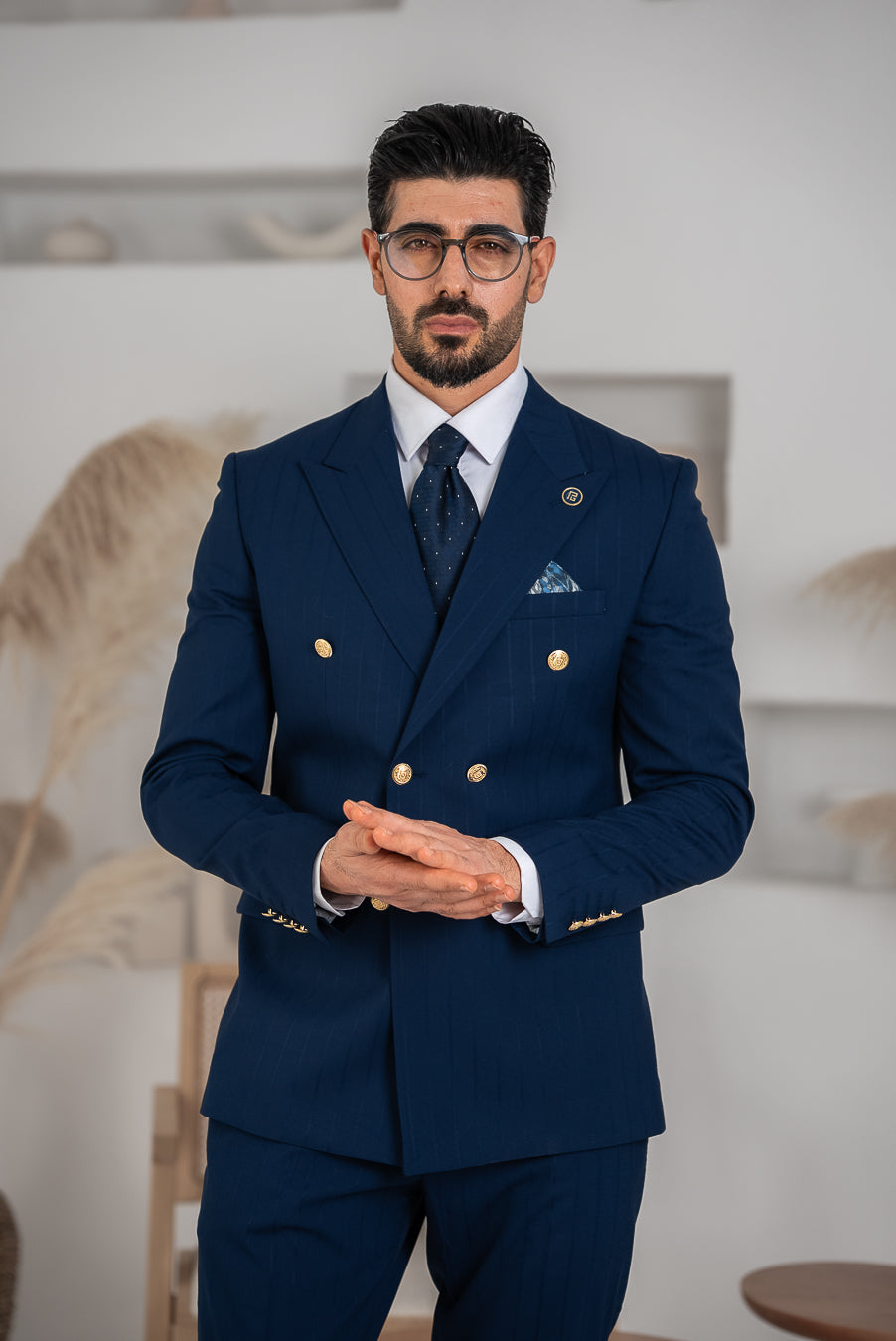 Costum Barbatesc, 2 piese, Sacou si pantalon, Material Fin, Nasturi Aurii, Parlament PG0064