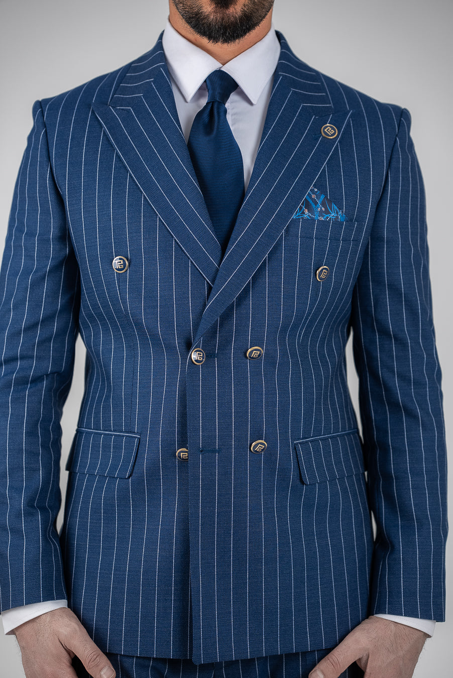 Costum Barbatesc, 2 piese, Sacou si pantalon, Material Texturat, Nasturi Aurii, Parlament PG0065