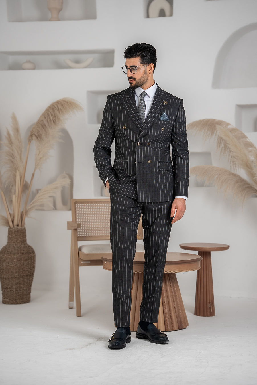 Costum Barbatesc, 2 piese, Sacou si pantalon, Material Texturat, Nasturi Aurii, Antracit PG0068