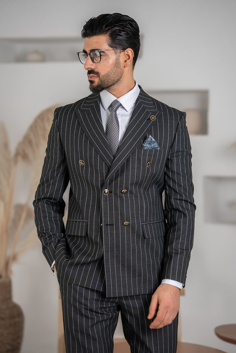 Costum Barbatesc, 2 piese, Sacou si pantalon, Material Texturat, Nasturi Aurii, Antracit PG0068