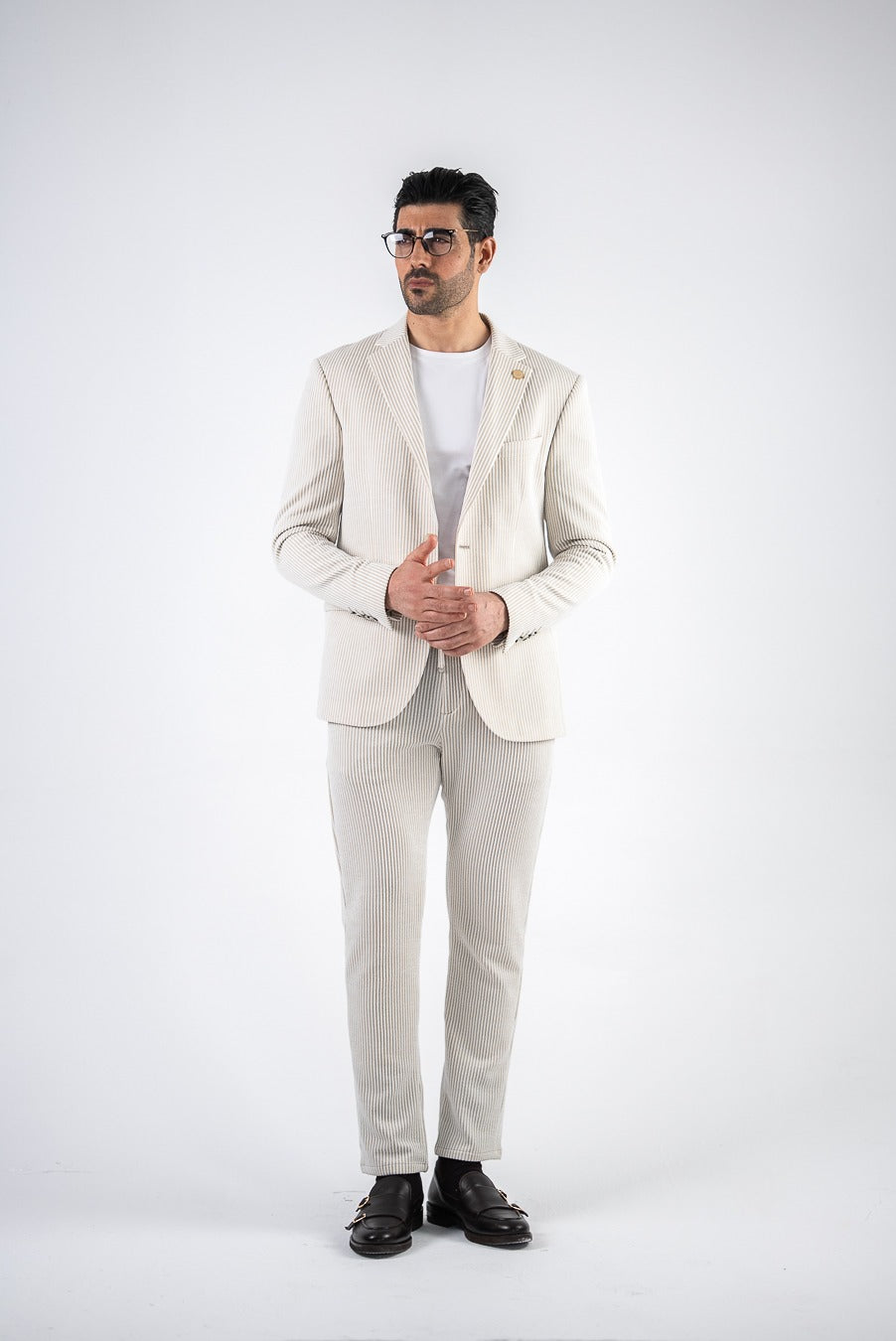 Costum barbatesc de vara, 2 piese sacou si pantalon , nuanta crem, PG100