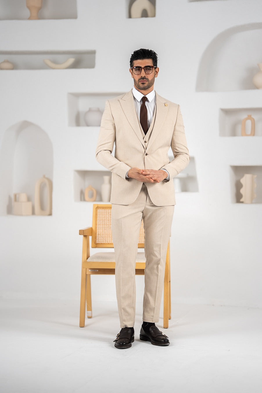 Costum Barbatesc, 3 piese, Sacou si Vesta si Pantalon, nuanta bej-nisip, PG0116