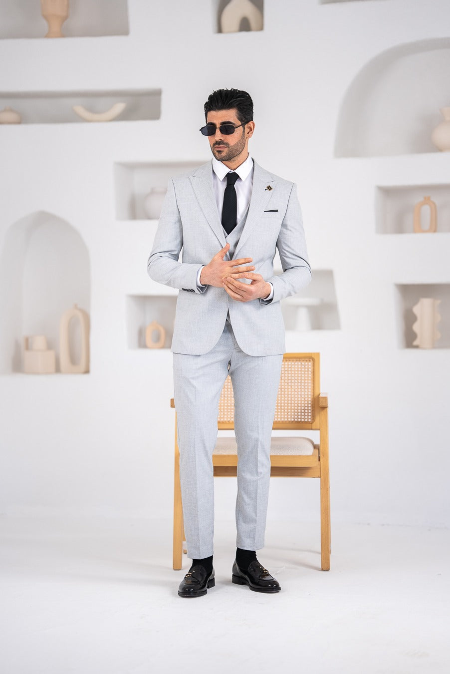 Costum Barbatesc, 3 piese, Sacou si Vesta si Pantalon,culoarea grii perlat,PG0151