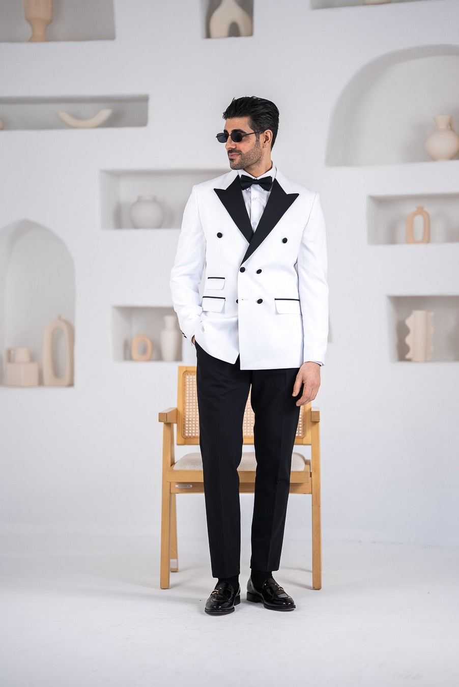 Costum ceremonie 2 piese,sacou  si pantalon , contrast alb si negru,PG0163