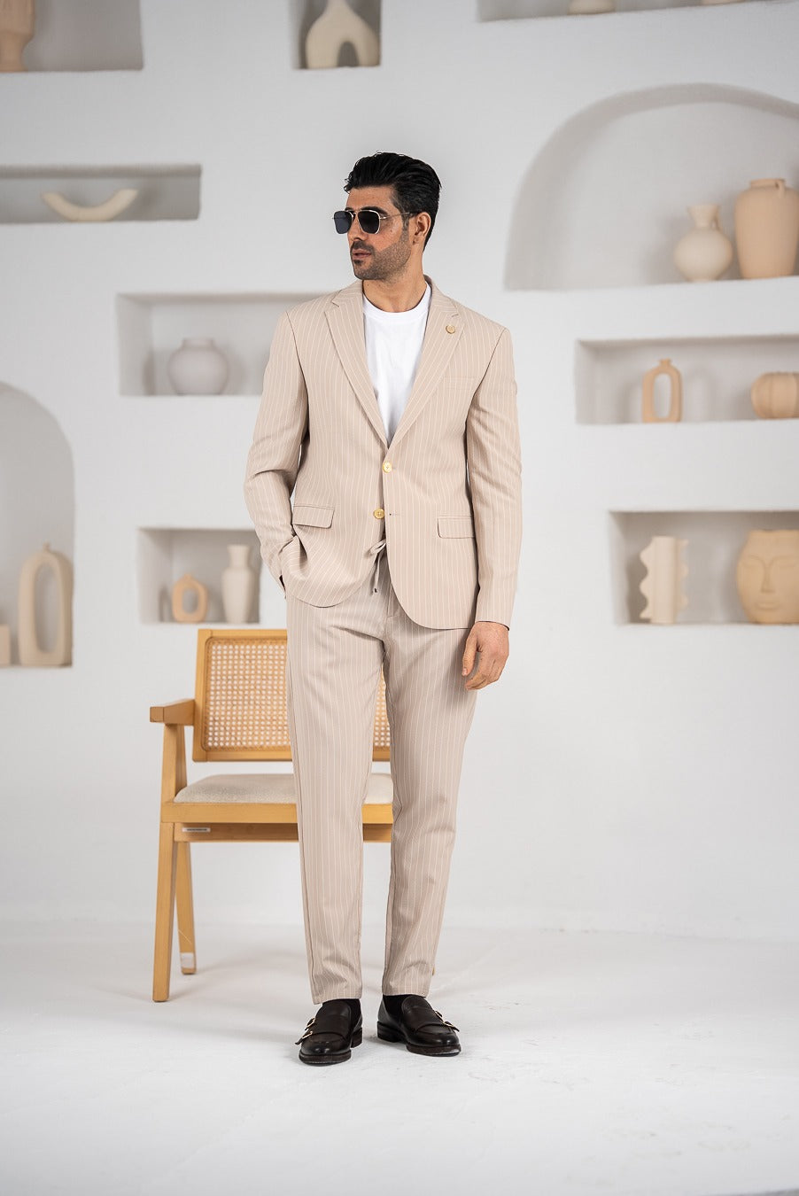 Costum barbatesc de vara, 2 piese, pantalon si sacou, culoarea bej nisip,PG0170