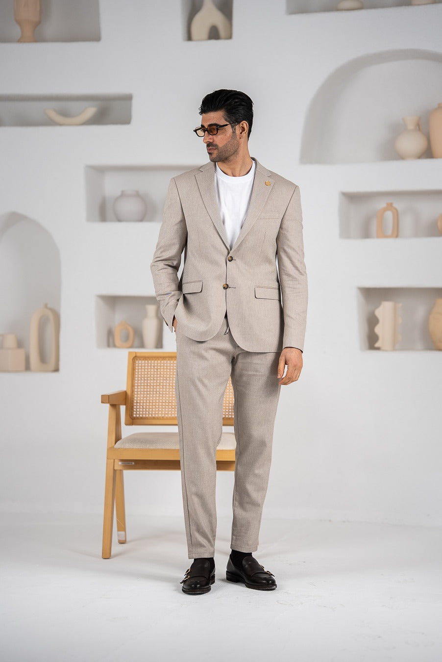 Costum barbatesc de vara, 2 piese, pantalon si sacou, culoarea warm grej,PG0172