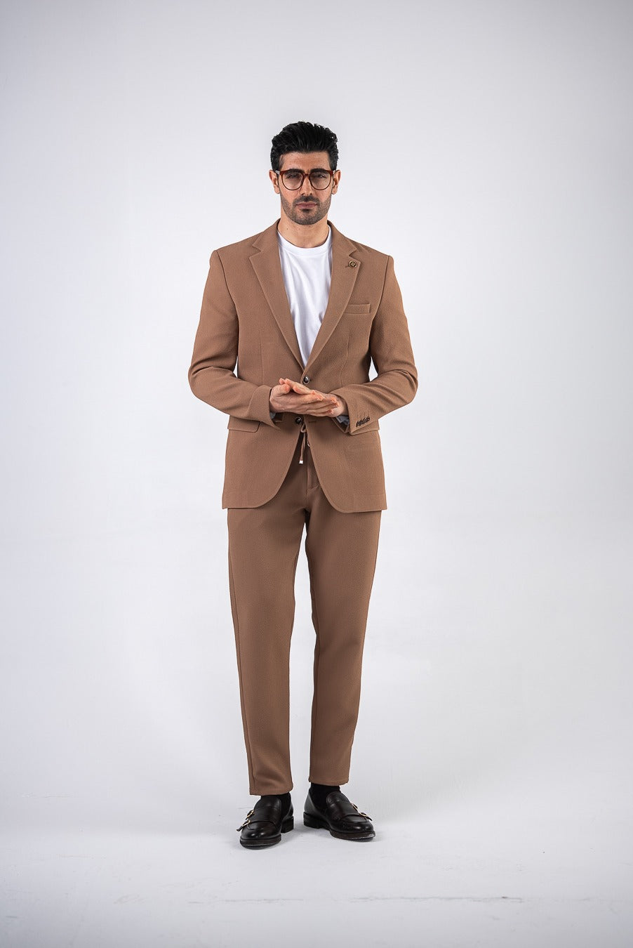 Costum barbatesc de vara, 2 piese, pantalon si sacou, culoarea maro-scortisoara,PG0178