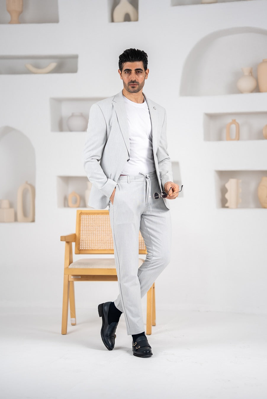 Costum barbatesc de vara, 2 piese, pantalon si sacou, culoarea gri perlat mat,PG0183