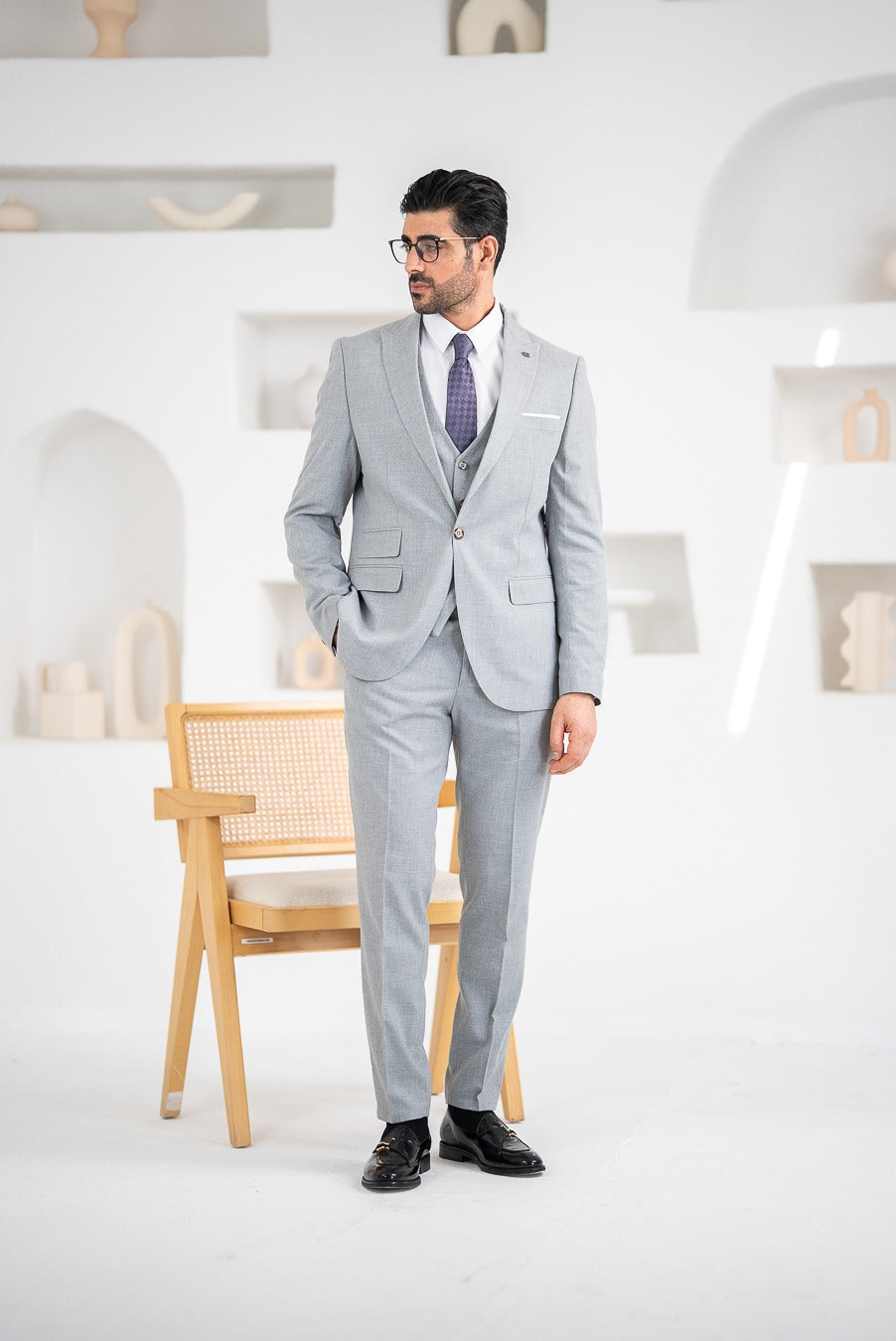 Costum Barbatesc, 3 piese, Sacou si Vesta si Pantalon,culoarea gri perlat,PG0195