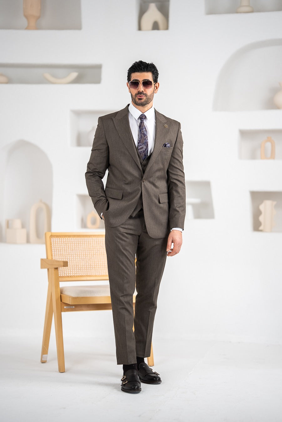 Costum Barbatesc, 3 piese, Sacou si Vesta si Pantalon,culoarea maro-espresso, PG0200