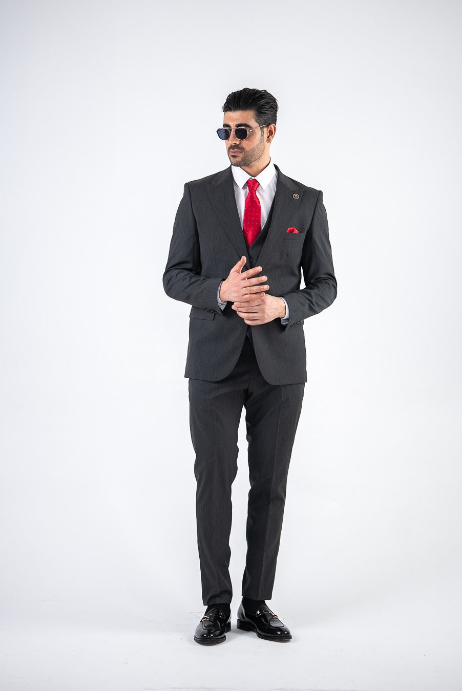 Costum Barbatesc, 3 piese, Sacou si Vesta si Pantalon,Nasturi din plastic, PG0091
