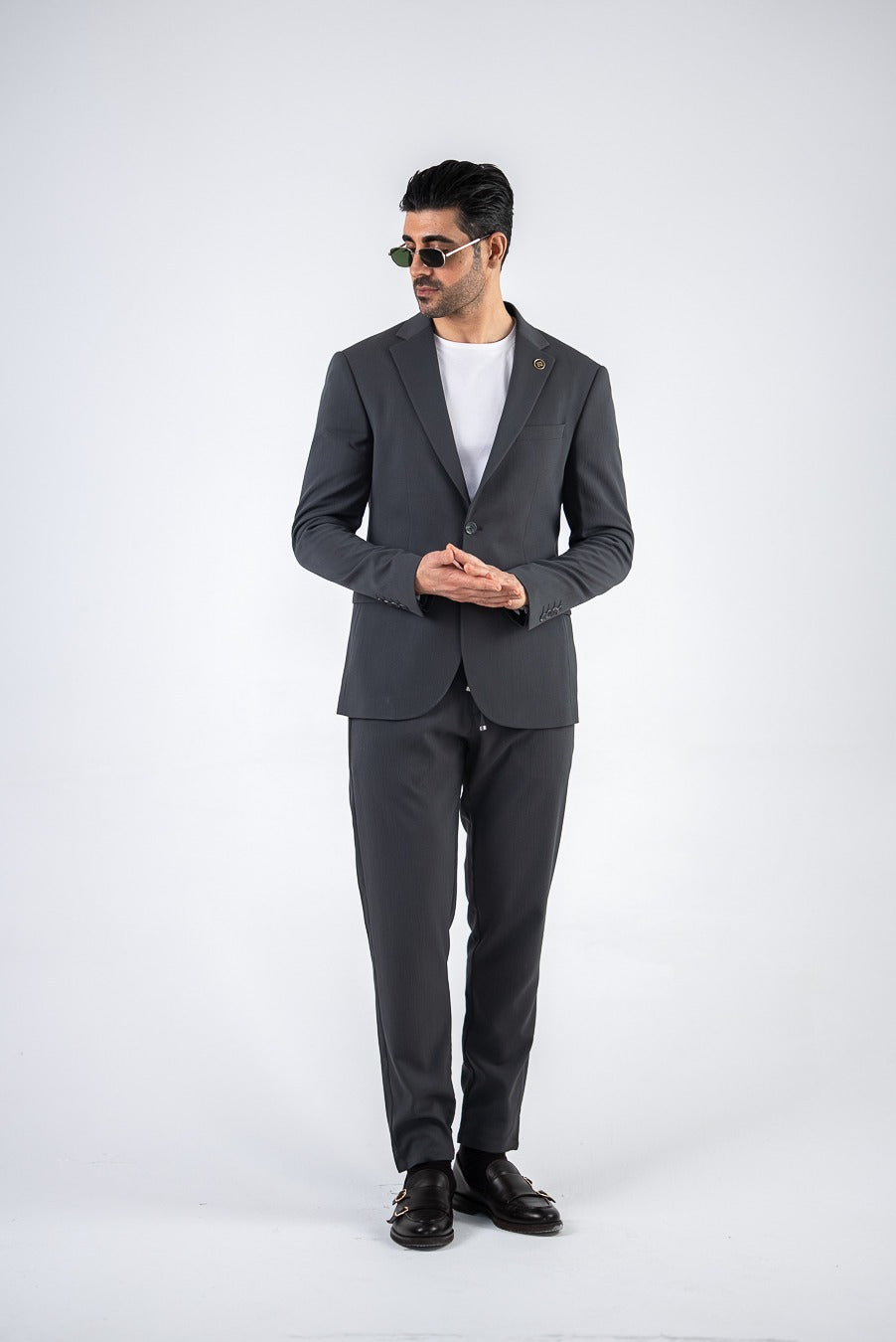 Costum barbatesc de vara, 2 piese sacou si pantalon , nuanta gri inchis, PG0108