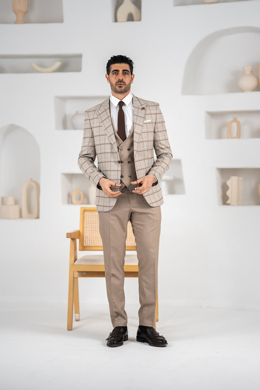 Costum Barbatesc, 3 piese, Sacou si Vesta si Pantalon,nuanta bej solid, PG0113