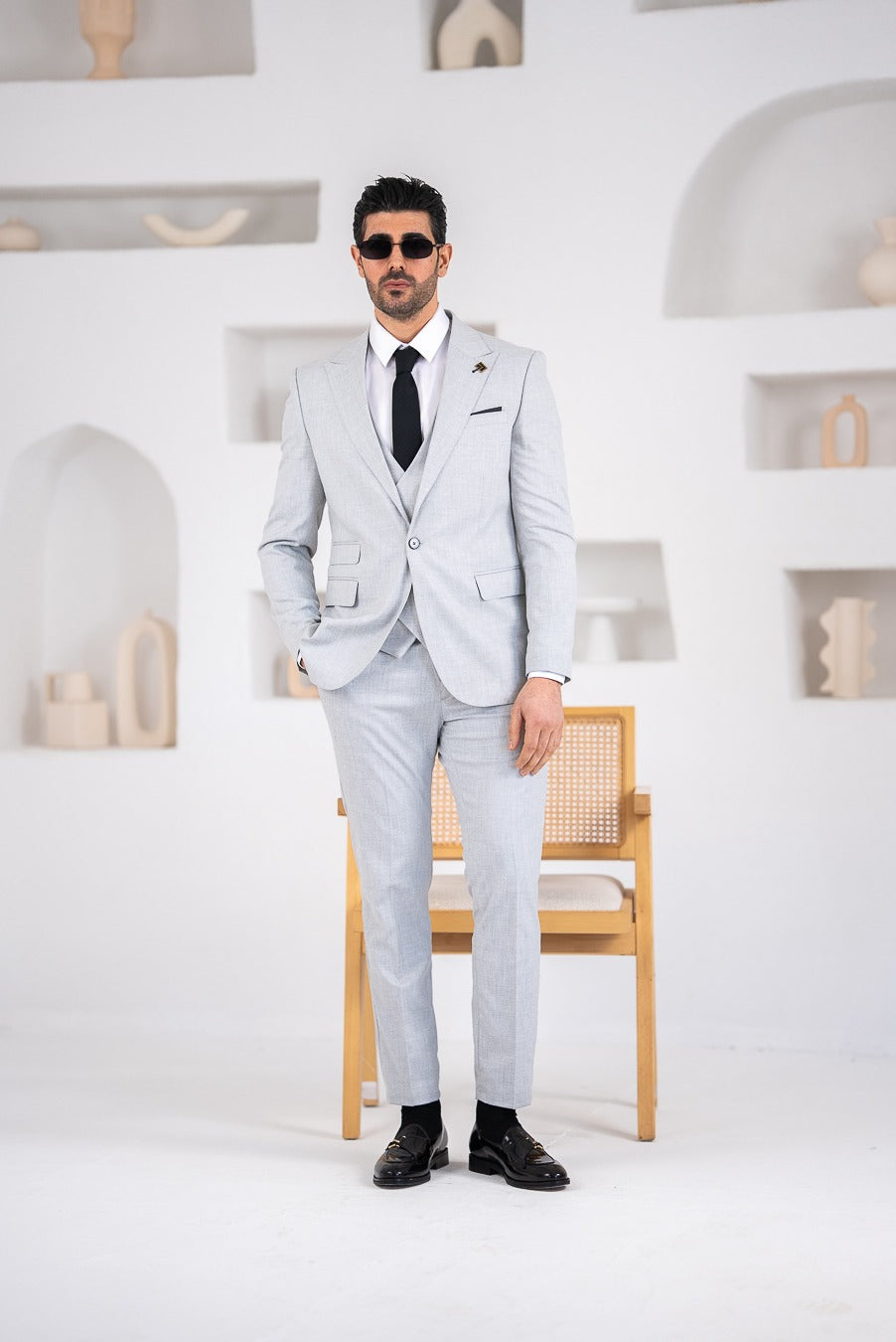 Costum Barbatesc, 3 piese, Sacou si Vesta si Pantalon,culoarea grii perlat,PG0151