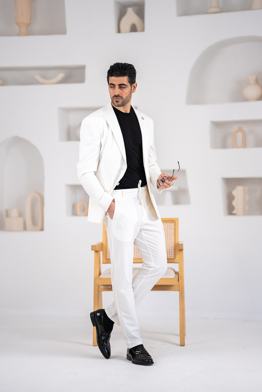 Costum barbatesc de vara, 2 piese sacou si pantalon , nuanta alb pur,PG0153