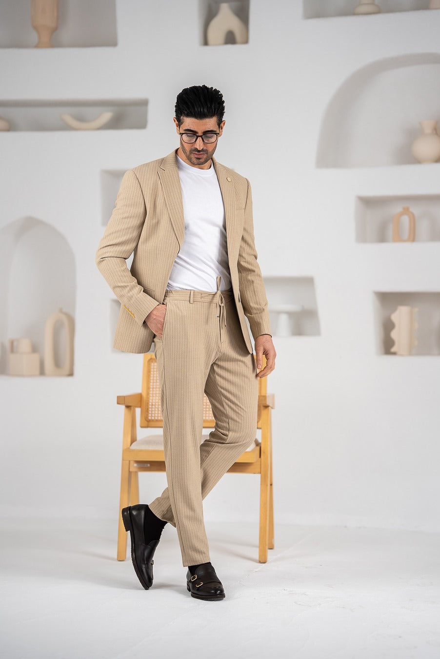 Costum barbatesc de vara, 2 piese, pantalon si sacou, culoarea bej nisip,PG0168
