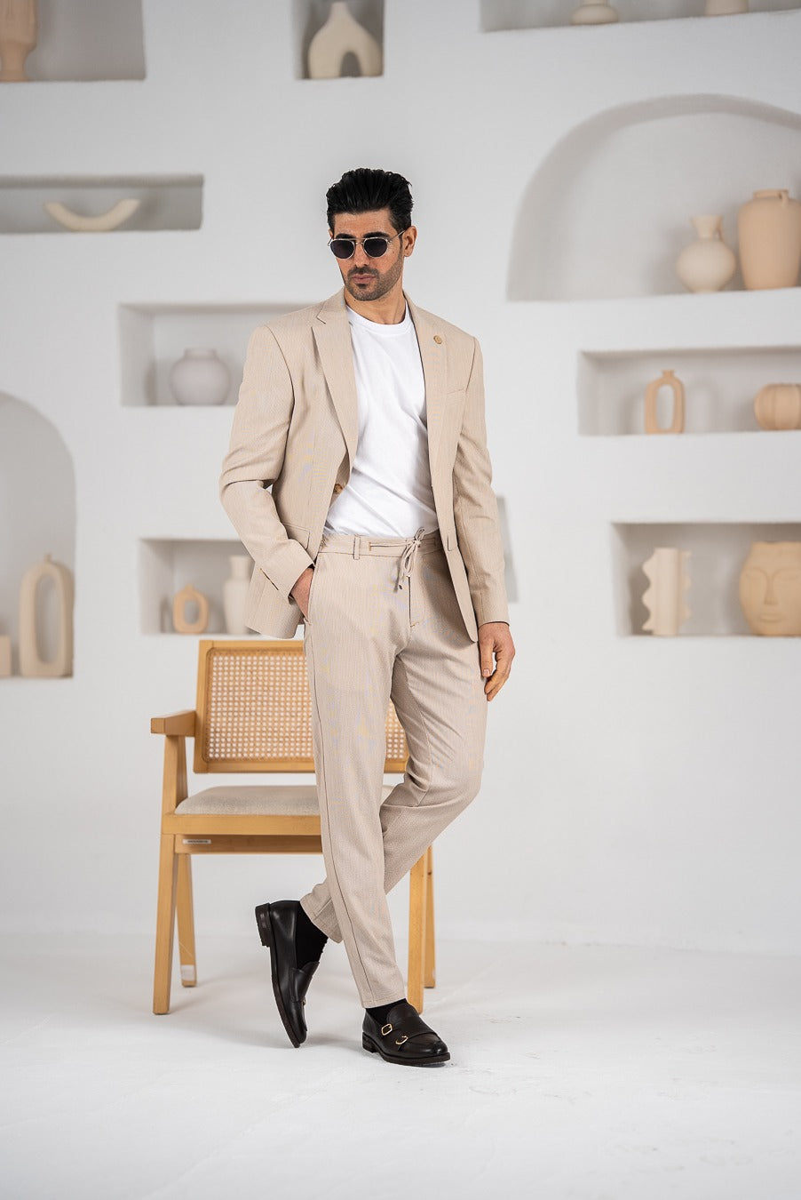 Costum barbatesc de vara, 2 piese, pantalon si sacou, culoarea bej natural,PG0169