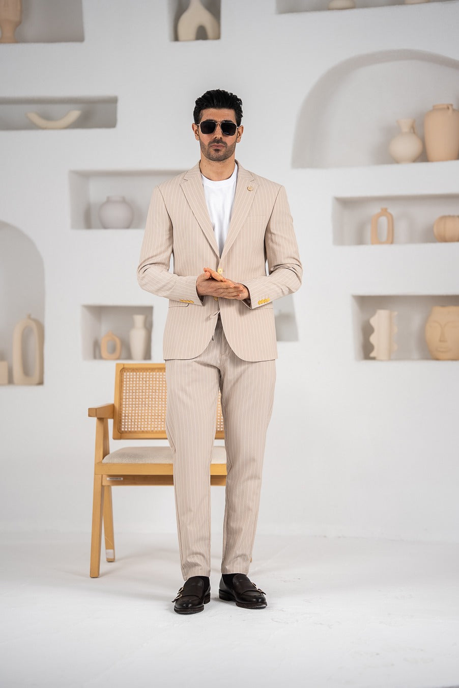 Costum barbatesc de vara, 2 piese, pantalon si sacou, culoarea bej nisip,PG0170