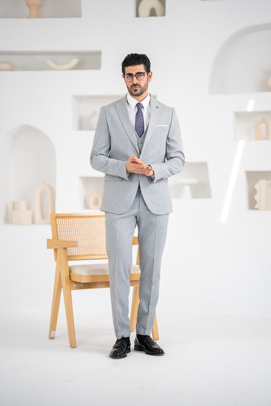 Costum Barbatesc, 3 piese, Sacou si Vesta si Pantalon,culoarea gri perlat,PG0195
